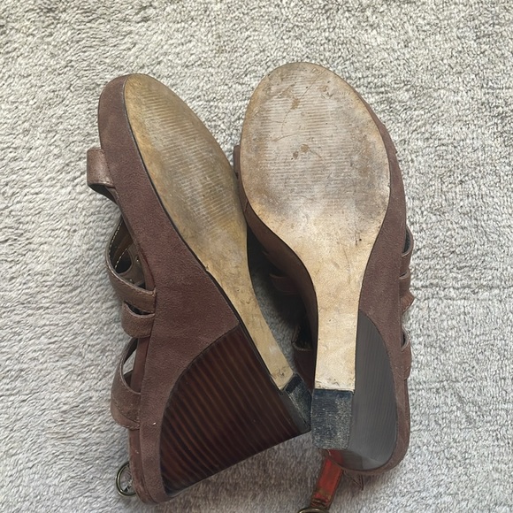 Wedge sandals - Picture 3 of 3